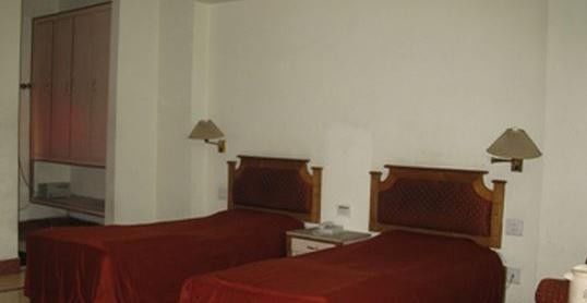 Hotel Amber Лакхнау Экстерьер фото